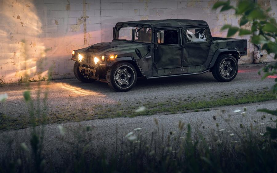  Hummer H1 by Mil-Spec Automotive 2018 года  (фото 5 из 6)